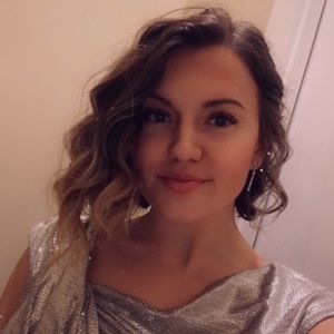 Meet your Posher, Vira